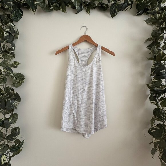 Lululemon Athletic Essential Tank Top Pleated Heathered Grey Women’s Size 4 - Picture 1 of 6